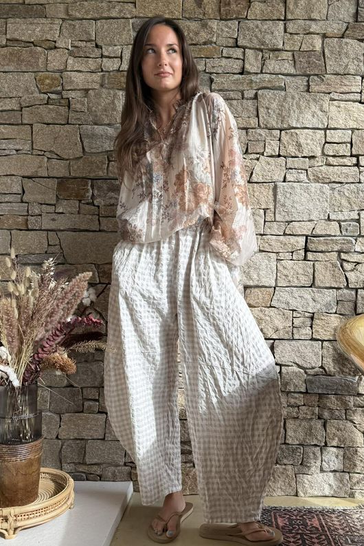 Rustic Peony Blouse Mocha